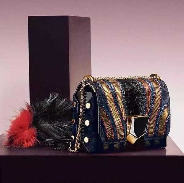 这样穿保准让你天天时髦不重样,女人30学会这么穿时髦感翻倍