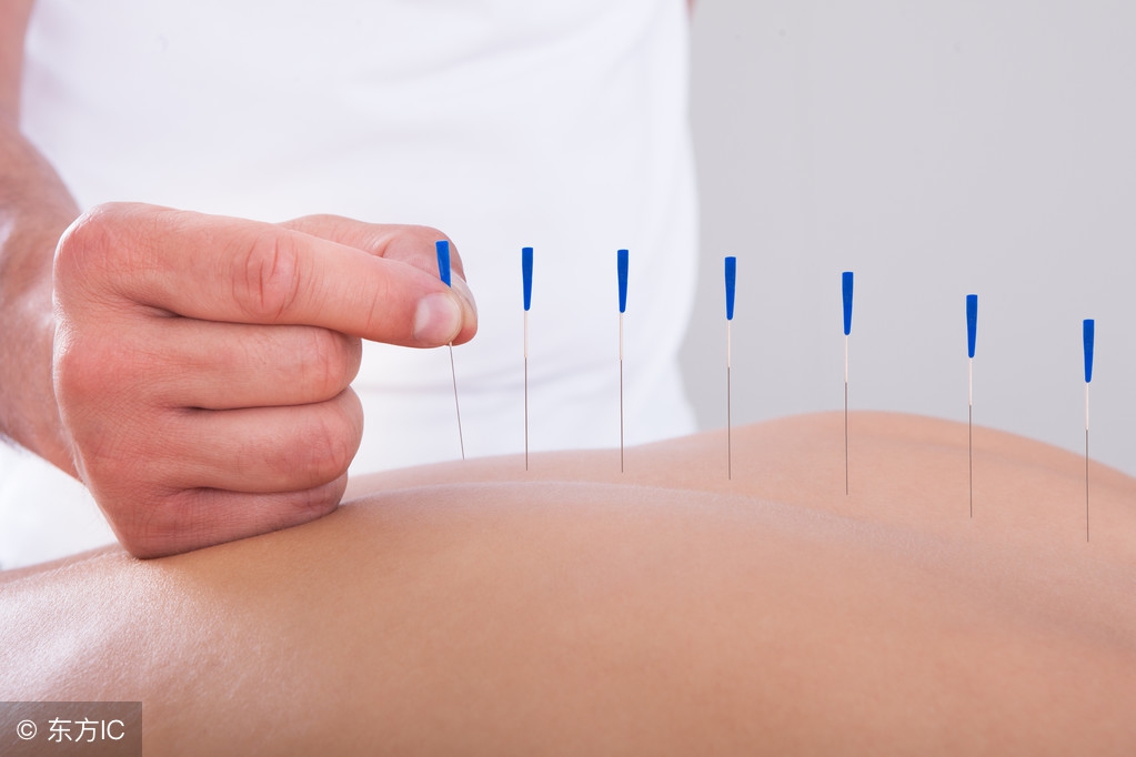 颈椎间盘突出微创手术,什么原因引起颈椎间盘突出