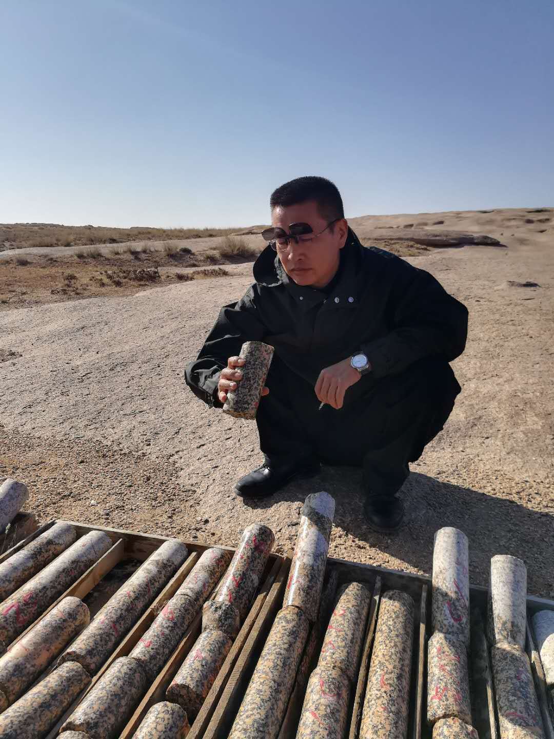 石头记的前世今生,石头的变形记完整版