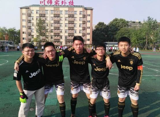 成都梦之队小学免费课程,小学足球梦之队