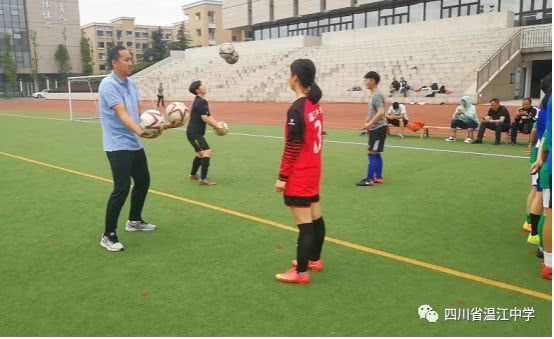 成都梦之队小学免费课程,小学足球梦之队