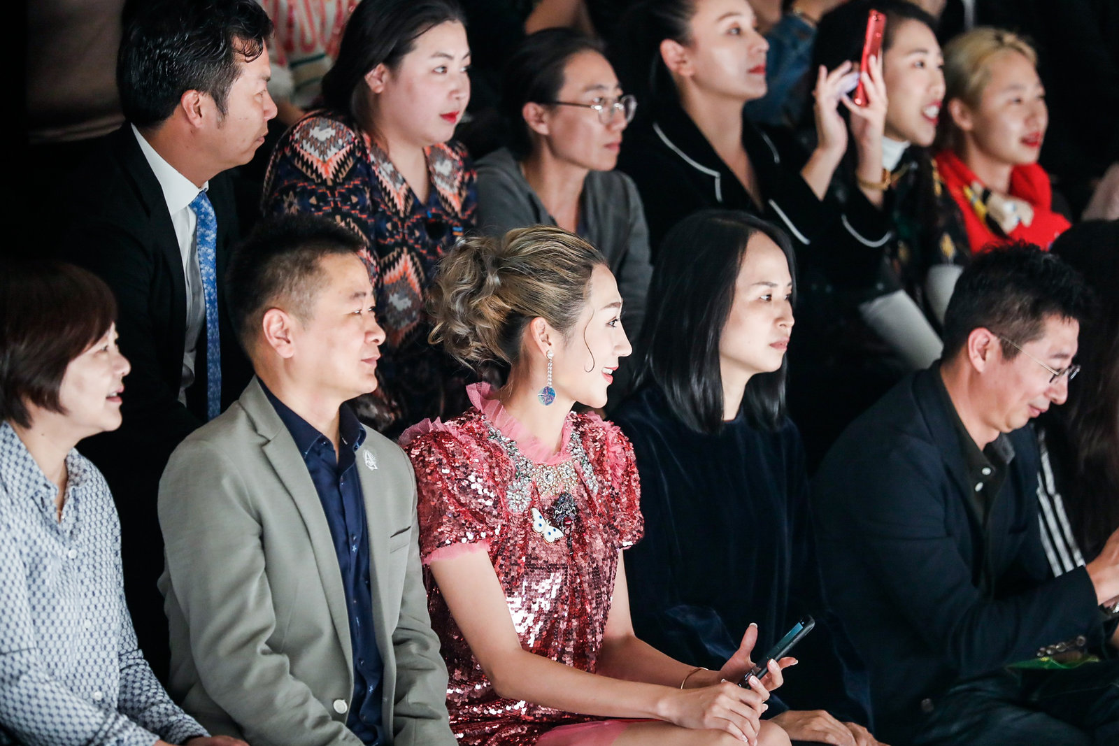 唐老鸭服装套装,巴拉巴拉官方视频唐老鸭