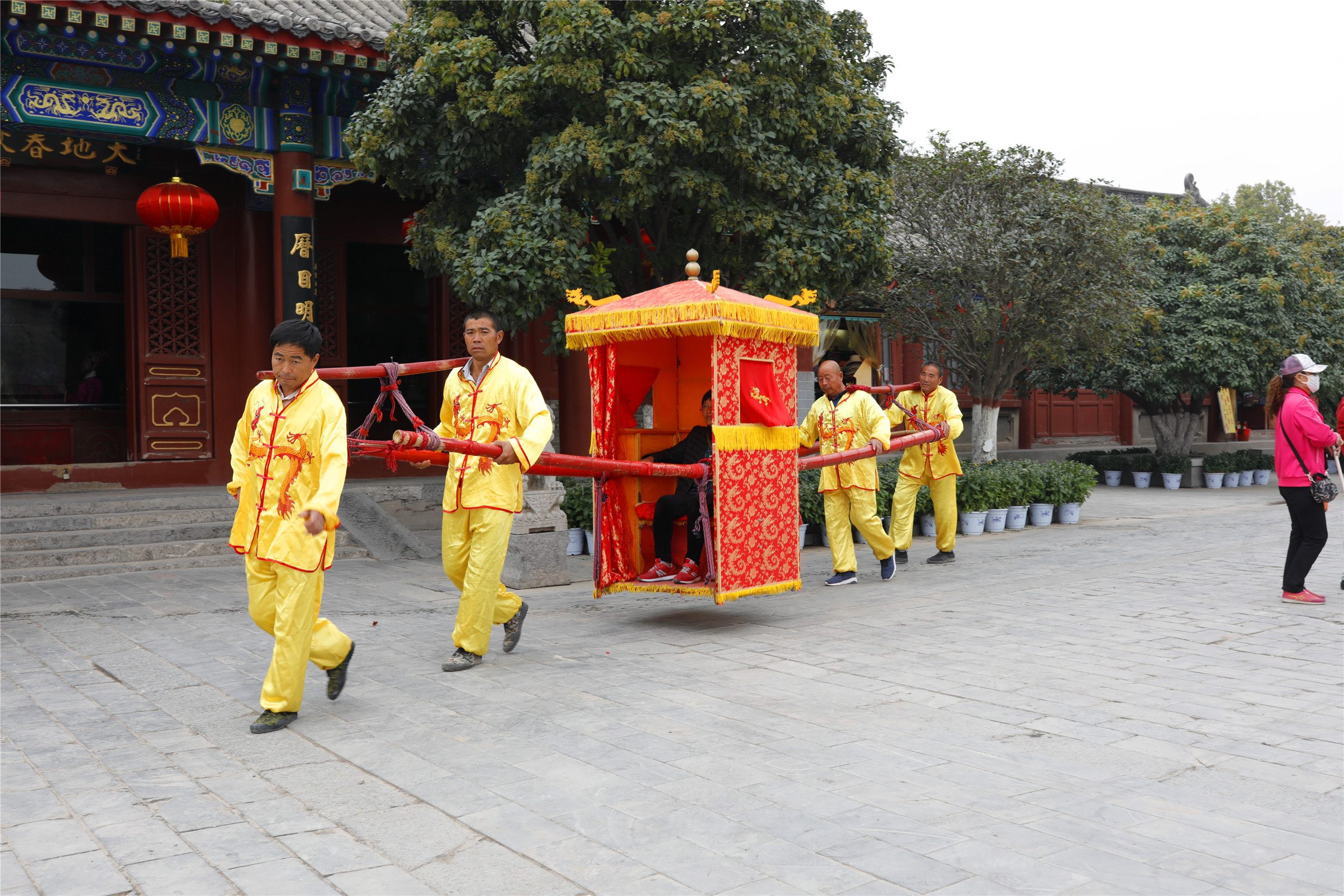 开封清明上河园龙亭两日游,自由行说走就走的旅行开封赏菊