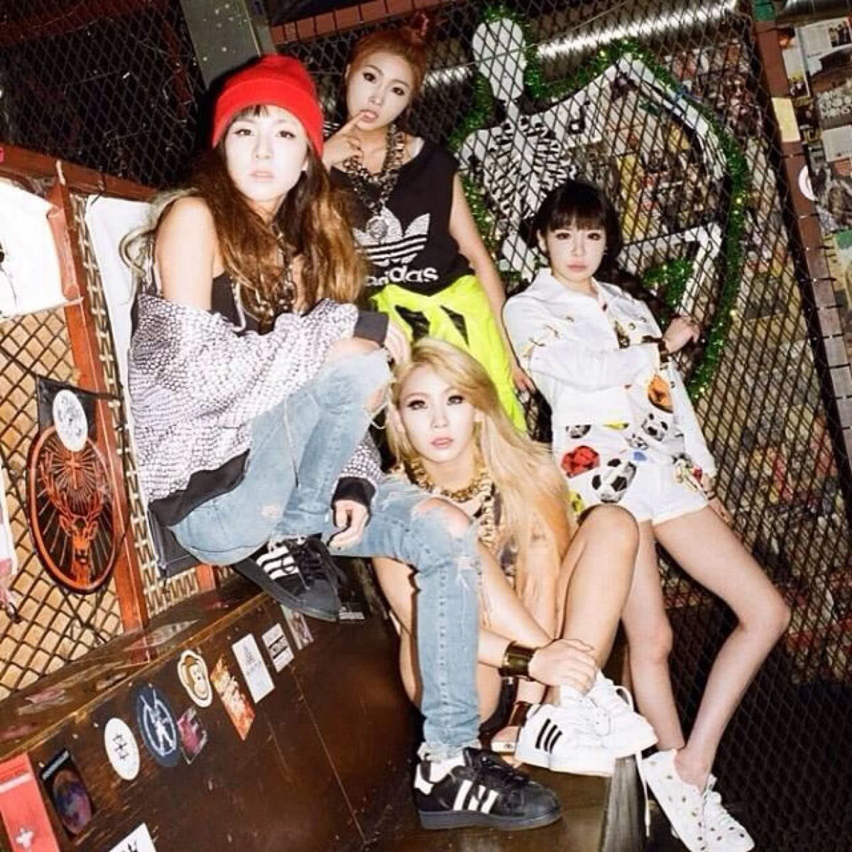 yg社长杨贤硕看blackpink演唱会,韩媒评价yg前后社长