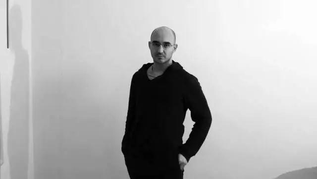 跨度最长的大楼,脑洞清奇180度转弯