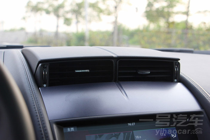 赛道测试捷豹f-type2.0t,新一代捷豹f-type试驾