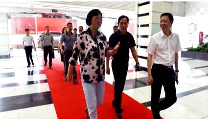 放弃瓷器主业，如今官司缠身，为啥把冠福股份当成“林家铺子”？