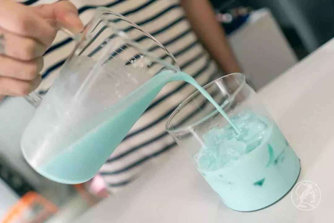 黑科技蛋糕来了，还有一座可以喝的富士山