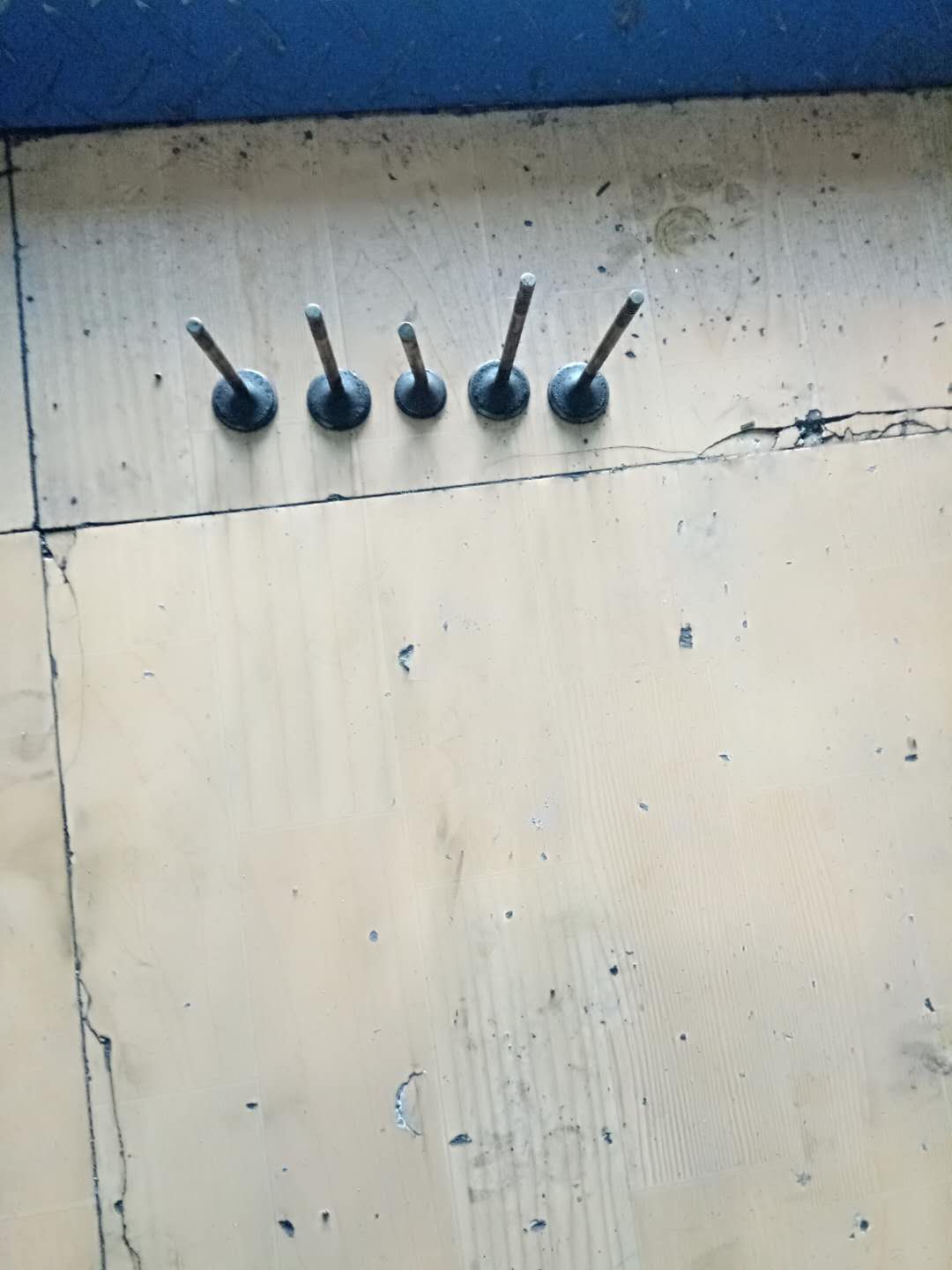 旗云2热车不好打火,行驶中熄火无法启动