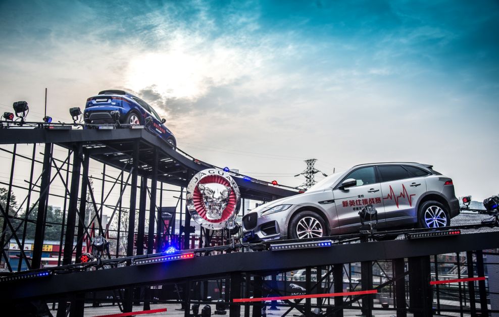 沉浸式体验捷豹老款fpace,捷豹fpace小豹子