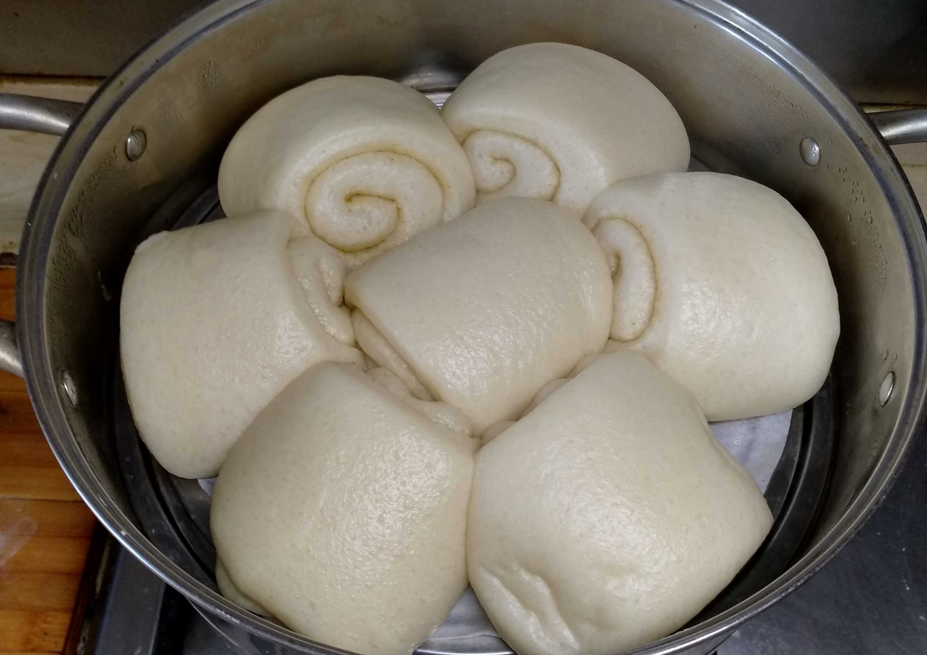 朋友在馒头铺打电话问，发面发过了怎么办