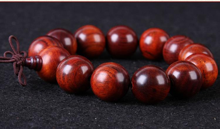 红木上光保养剂,红木手串保养擦什么油好