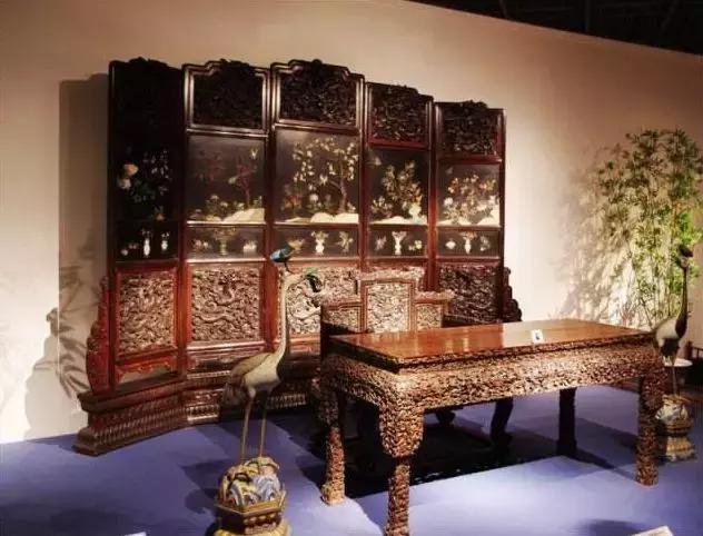 红木家具同材质不同尺寸价格差异,为什么同样红木材质价钱差很多