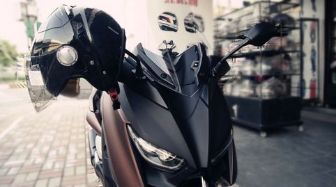 摩托车shoei头盔测评,摩雷士碳纤维头盔评测