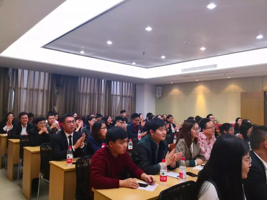 鑱屾捣棰嗚埅瑙嗛,鑱屾捣棰嗚埅鎴愬憳