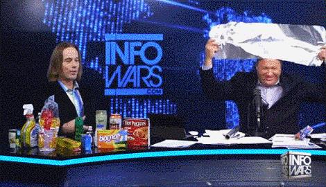 美国人智商欠费，川普带头追捧这个网红，结果全被骗