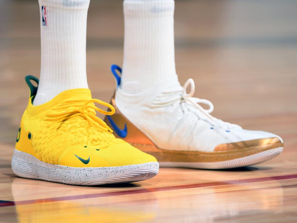 kd11广告杜兰特篮球鞋,耐克杜兰特kd11俄勒冈配色篮球鞋