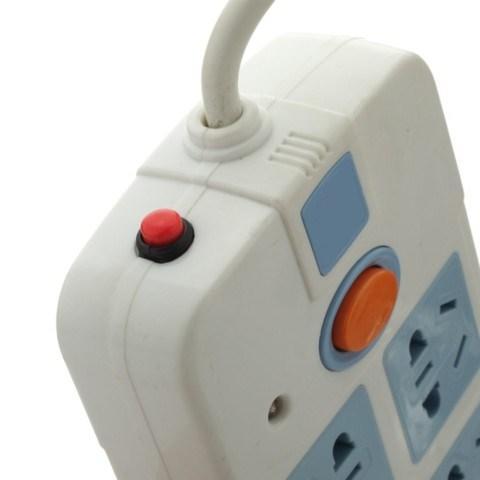 子弹头插排的小红色按钮,公牛插排红色按钮什么意思