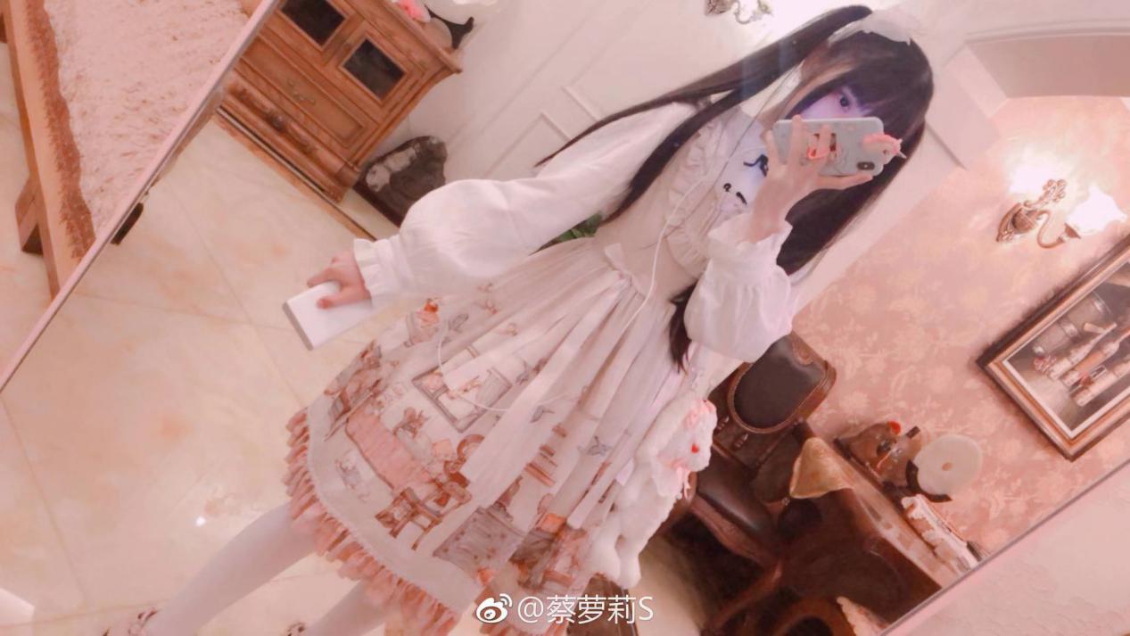 蔡萝莉真正图片,蔡萝莉早期真实照片正脸