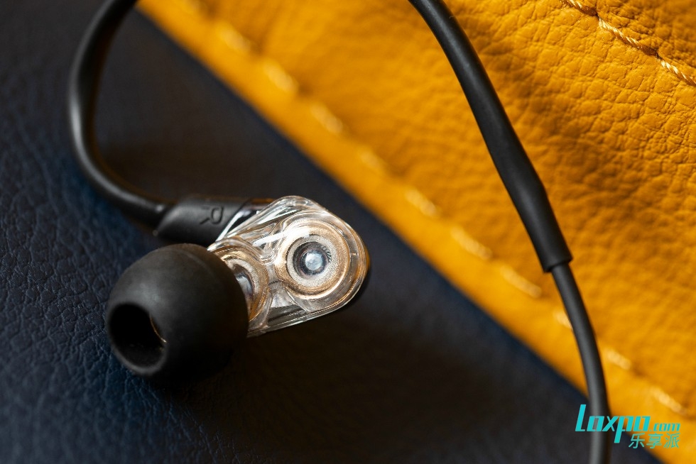 蓝牙耳机山水哪款更值得购买,百元价格体验高解析均衡蓝牙耳机