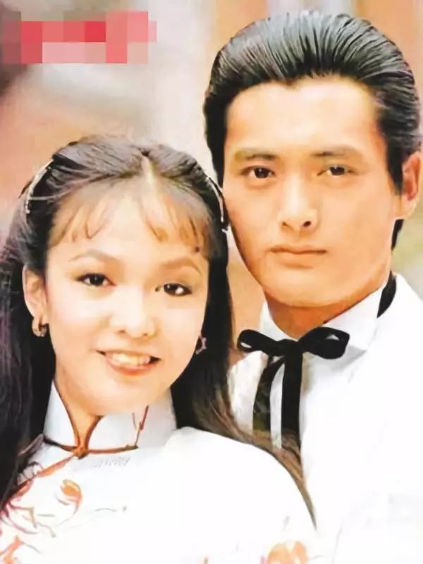 无双电影小马哥,小马哥周润发电影英雄本色动图