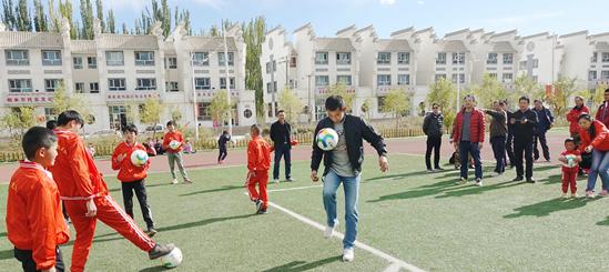 南粤足球筑梦,广东援疆喀什足球队