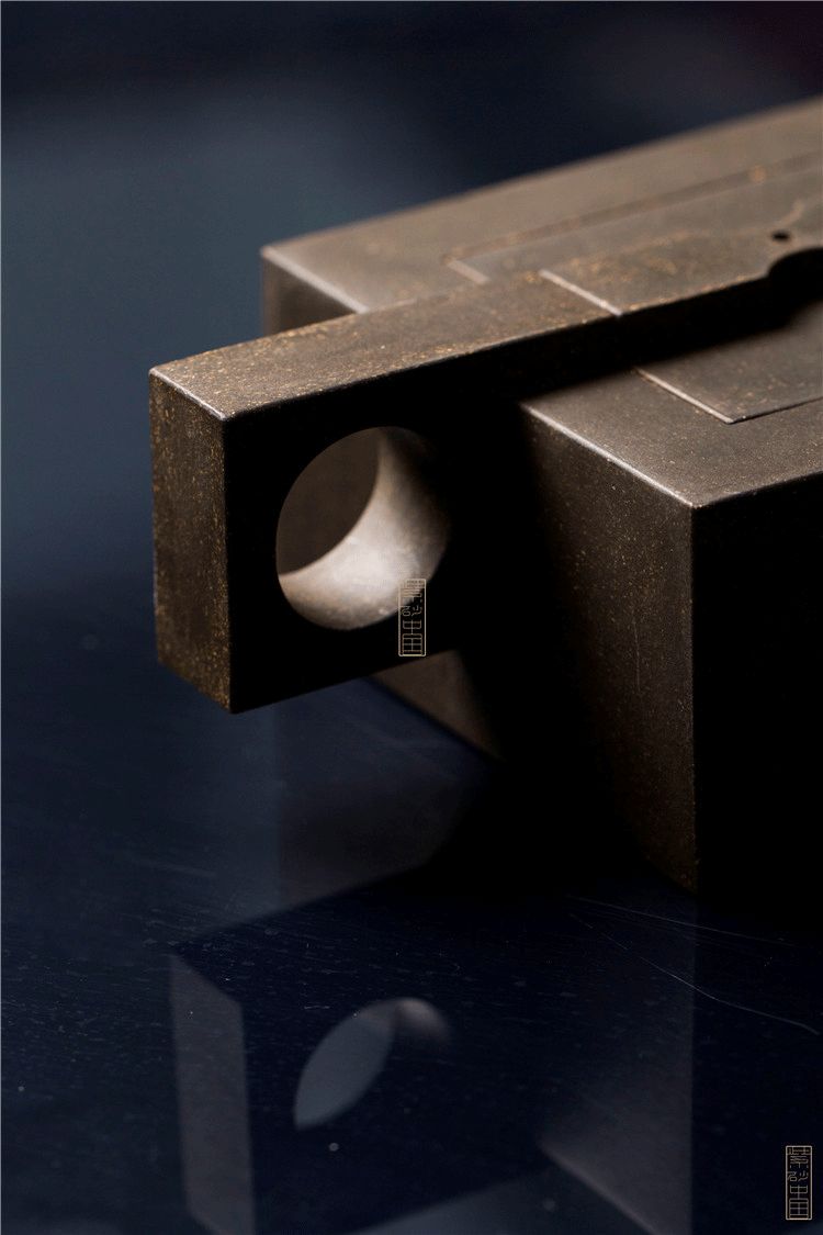 观｜《衡》施小马