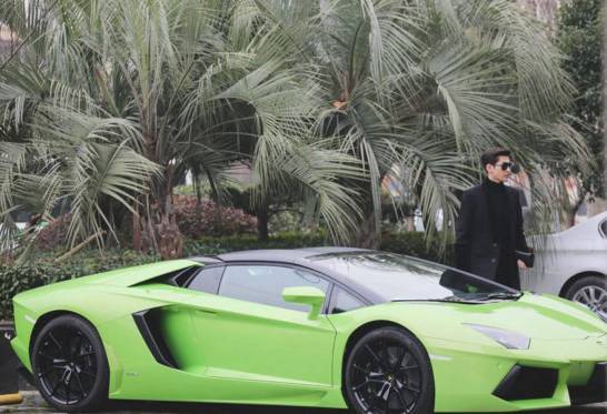 别再羡慕明星们的豪车了现在你也有机会拥有它啦！