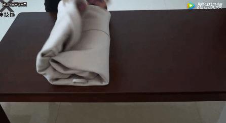 大衣不用熨烫怎么去褶皱,毛呢大衣脏了不用洗