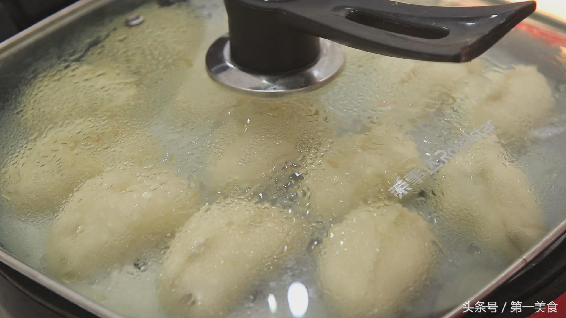 家常水煎包，掌握和面、调糊的技巧，自己在家做，想失败都难