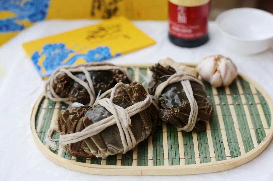 品尝清蒸大闸蟹公蟹和母蟹,清蒸大闸蟹前蟹需要处理吗