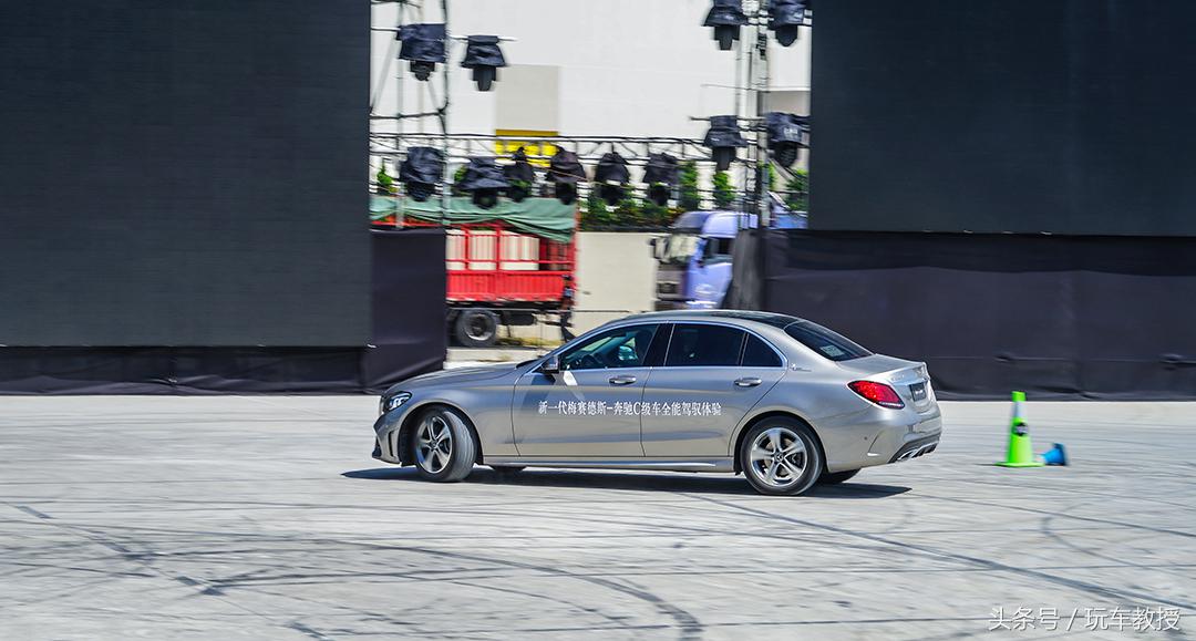 全新奔驰c级怎么选,全系奔驰商务车大全