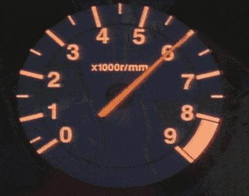 少踩油门的好处,少踩油门的危害