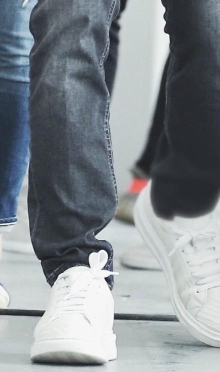 朱一龙系蝴蝶结,朱一龙戴蝴蝶结