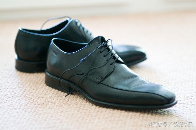 冷知识鞋子除臭,高跟鞋子磨脚后跟怎么处理妙招