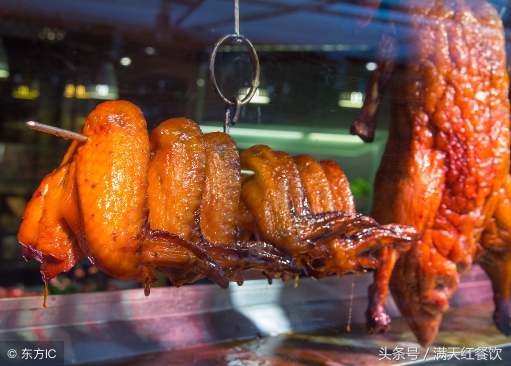 脆皮烧鸭做法如何做到干香脆皮、烤香味浓浓？分享几个技术细节