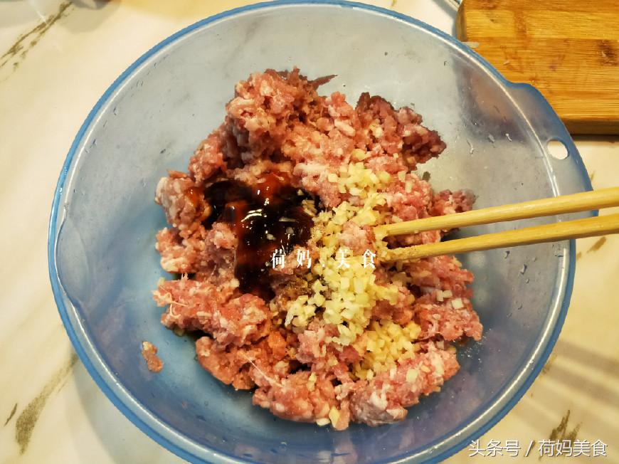 饺子韭菜馅怎么做不出水简单教程,韭菜素馅饺子怎么老是煮破皮