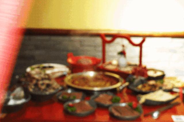 让成都大军堵车的「排队王」，魔都终于等到你！4.8折开鸿运！