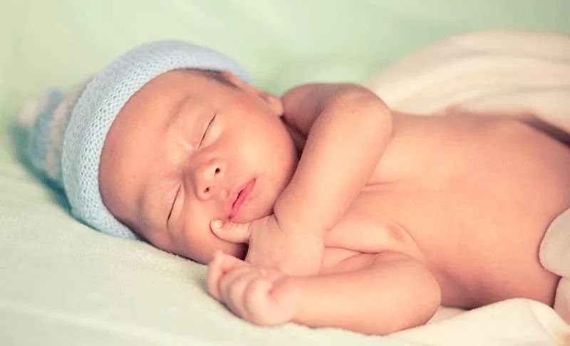 0岁婴儿需要注意什么,0岁宝宝劲大正常吗