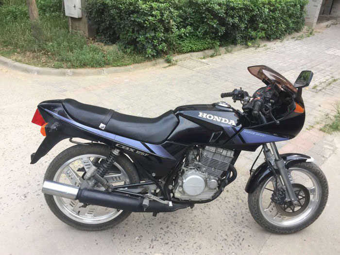 93年一台本田125摩托车当年价格,93年的本田125