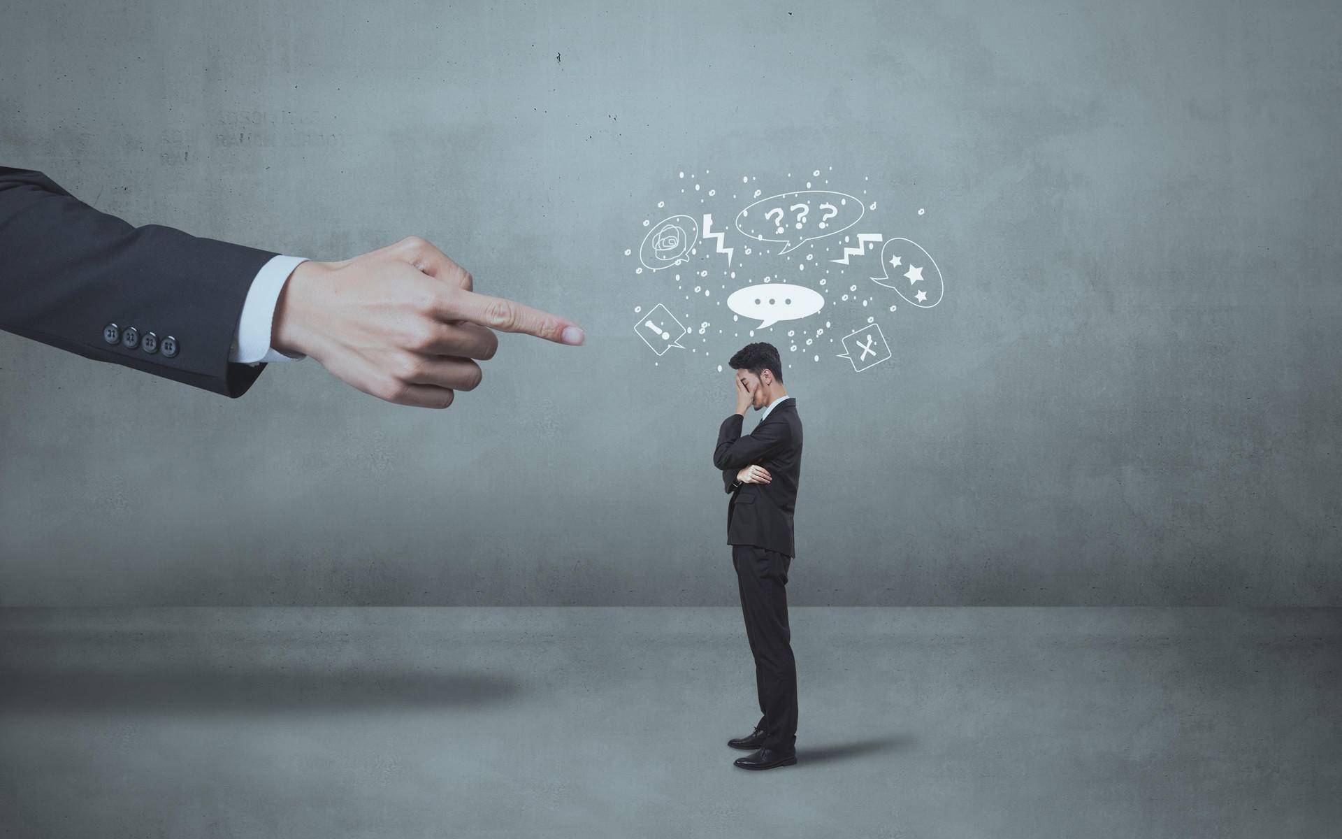 拼多多为什么一战封神,拼多多的弯道超车