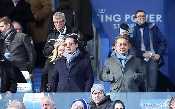 有着一半中国血统，还是英超球队的好老板，他永远地离开了……