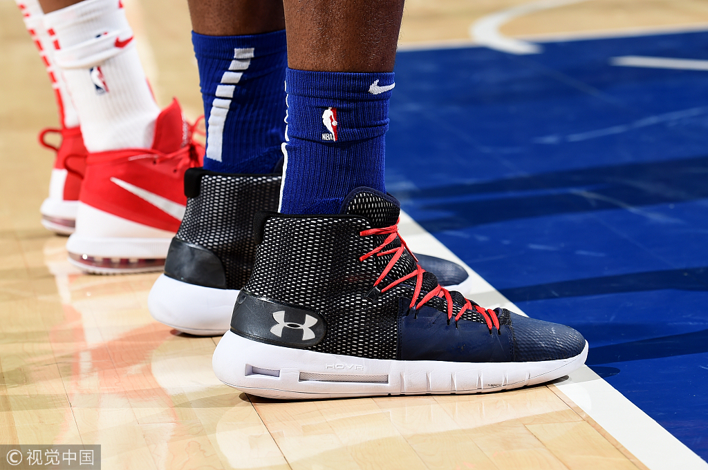汤神回归穿的篮球鞋,汤神签约安踏前穿什么鞋