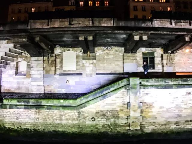 从中国开车来巴黎,从中国开车到欧洲