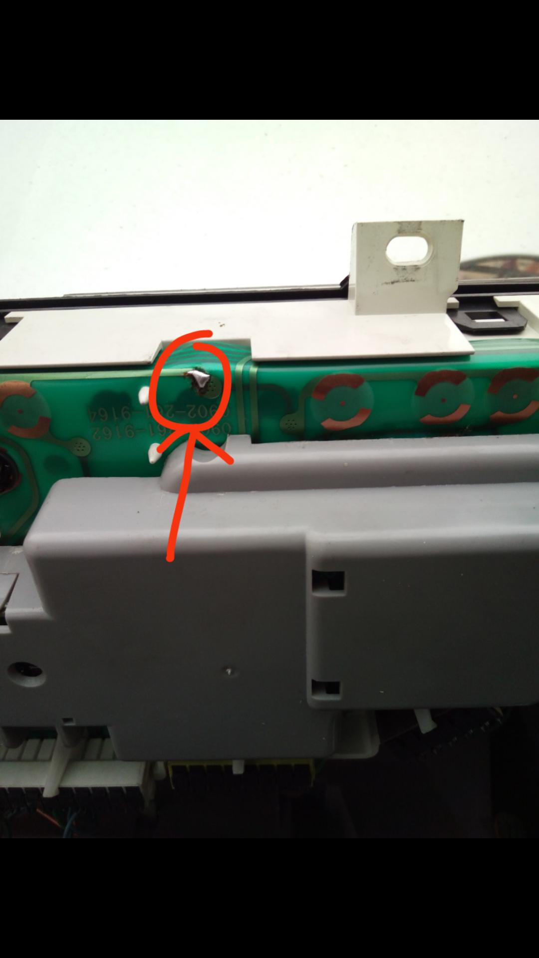 汽车仪表显示不准确是什么情况,小汽车指示灯显示故障怎么回事