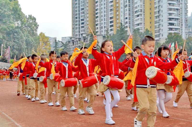恩施市实验小学足球比赛,建始县实验小学2023运动会