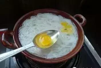 砂锅米线摆摊高汤,做砂锅米线高汤一天要多少