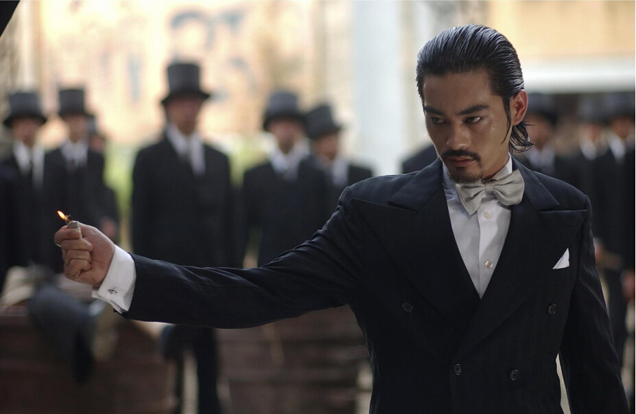 为什么李小龙是武坛奇人,李小龙因为什么而成为演员