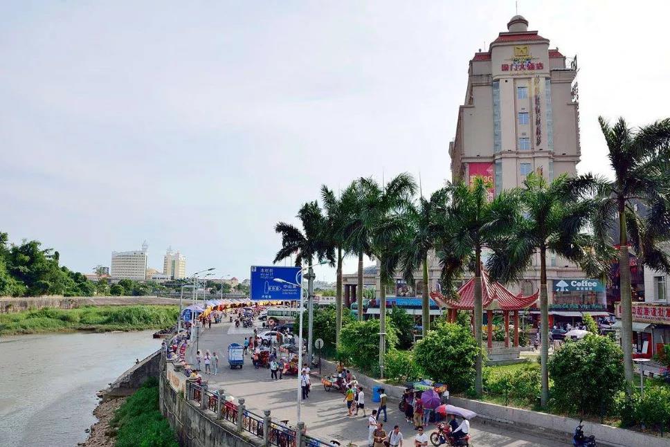 “走入百强县”系列——东兴：渔歌唱晚，大美边城