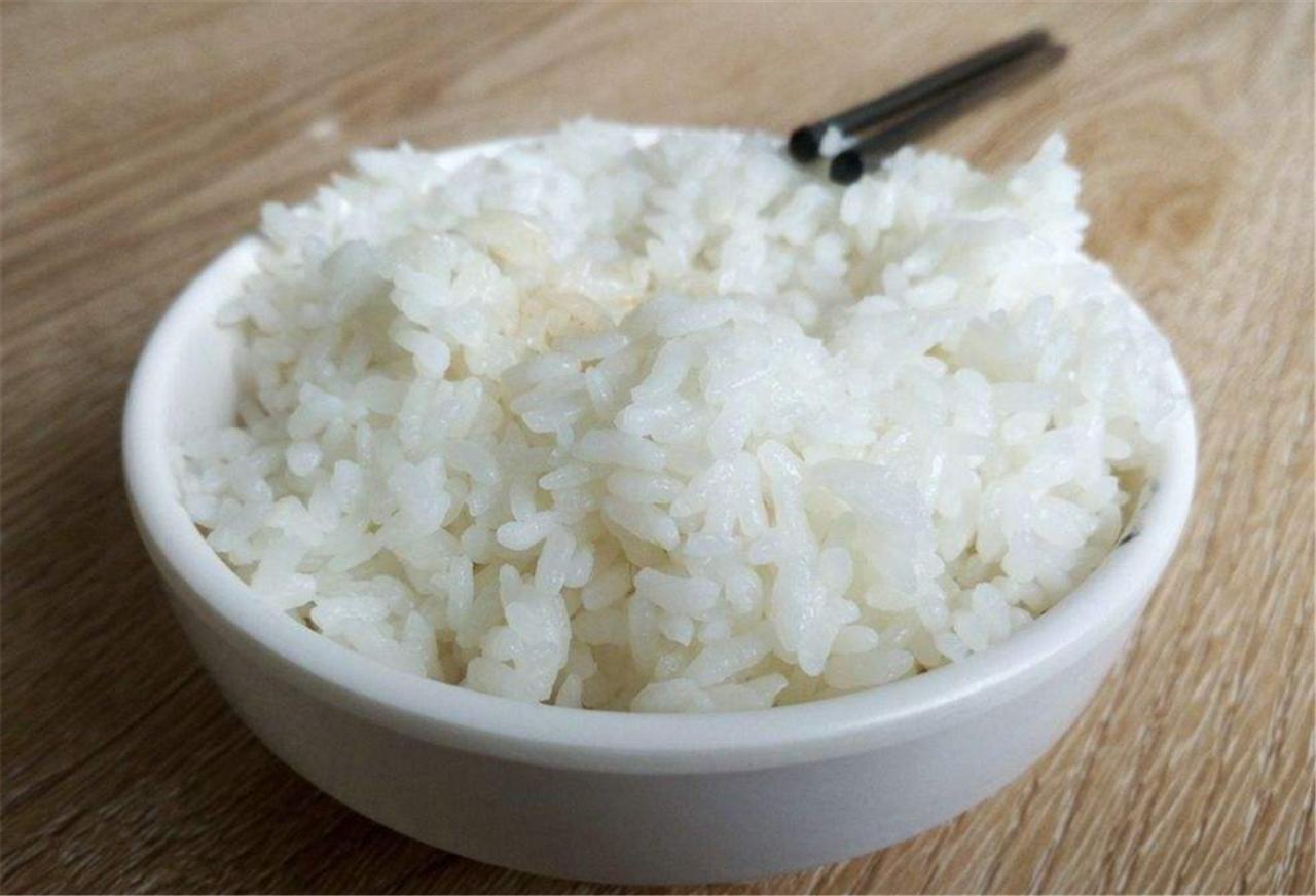 大米粗粮治便秘,煮饭加什么粗粮对便秘好